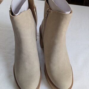 Dolce Vita dune (sand) suede boots